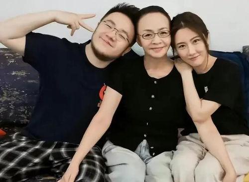 娱乐吃瓜爆料视频,吃瓜视频背后的惊人爆料