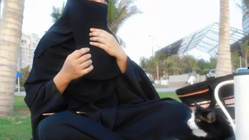 娱乐吃瓜君长什么样,他是如何成为网络红人的？