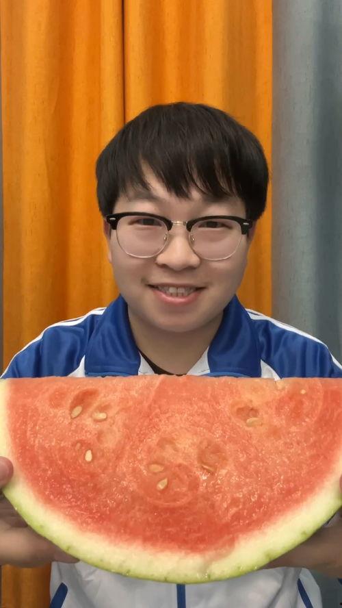 沉浸式吃瓜娱乐圈